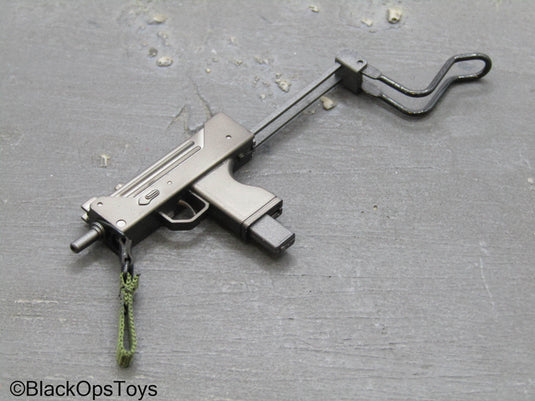 Resident Evil 2 - Claire Redfield - Mac-10 Submachine Gun