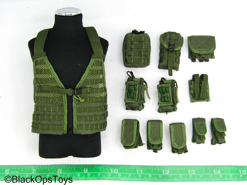Load image into Gallery viewer, Delta Force SFOD - Green MOLLE Vest w/Pouch Set
