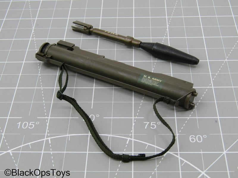 Load image into Gallery viewer, Vietnam Era LAW Rocket Launcher (Hot Toys)
