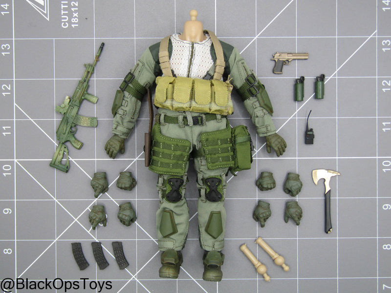 Load image into Gallery viewer, 1/12 - SALVO Black Ops - Fortress Colossus - Male Dressed Body
