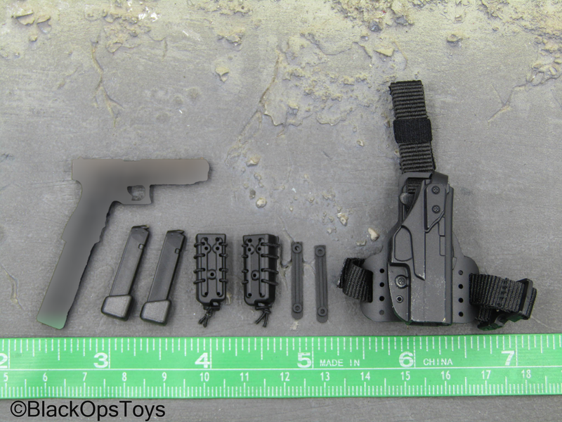 Load image into Gallery viewer, Task Force 58 PO1 Brad - Pistol w/Black Drop Leg Holster
