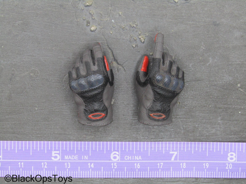 Load image into Gallery viewer, ZERT AMG Juggernaut - Male Grey &amp; Red Gloved Hand Set
