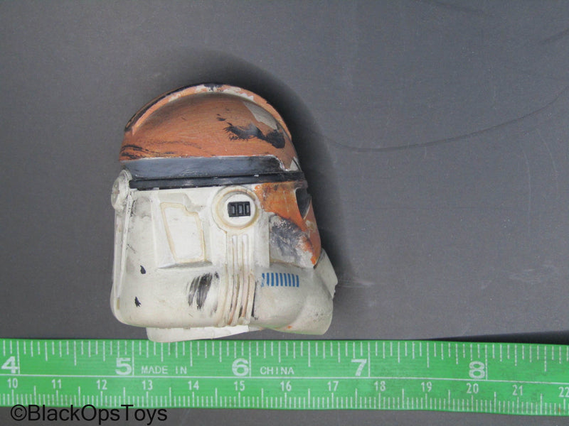 Load image into Gallery viewer, Star Wars - Custom Weathered 332nd Company Clone Trooper Helmet
