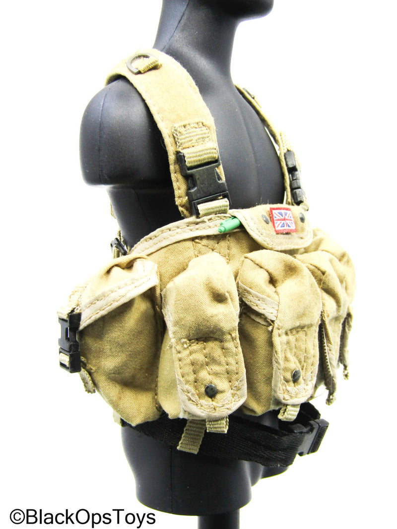 Load image into Gallery viewer, Tan Chest Rig w/Mag Set (Hot Toys)
