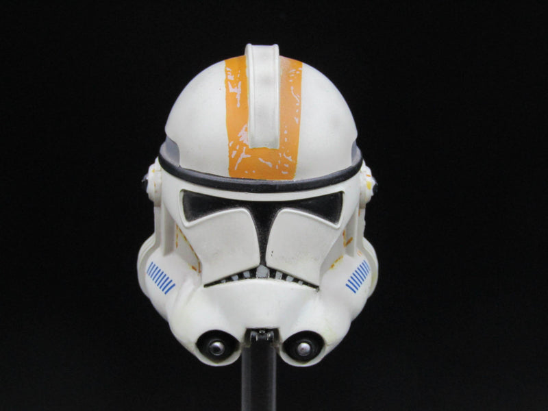 Load image into Gallery viewer, Star Wars - Custom Weathered Clone Trooper Helmet
