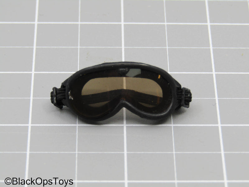 Load image into Gallery viewer, Black Goggles
