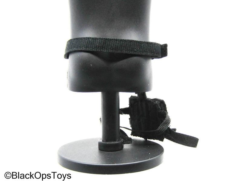 Load image into Gallery viewer, Black Belt w/Drop Leg Pouch

