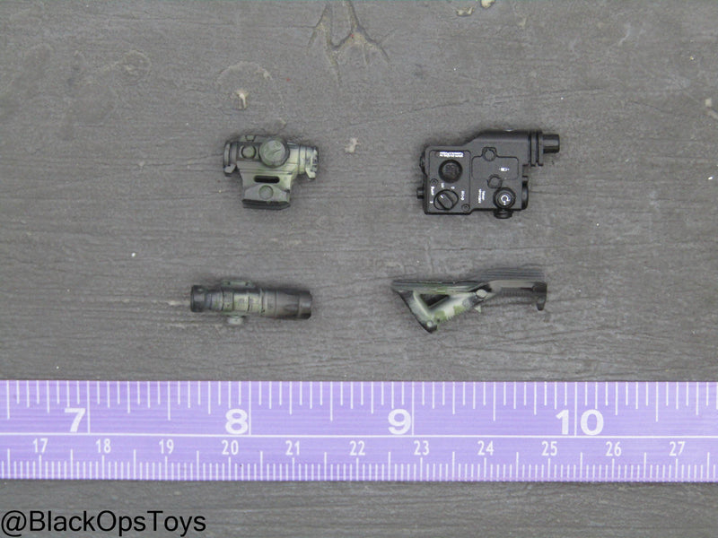 Load image into Gallery viewer, SOBR - Version S - Red Dot Sight, PEQ, Foregrip, &amp; Tac Light Set
