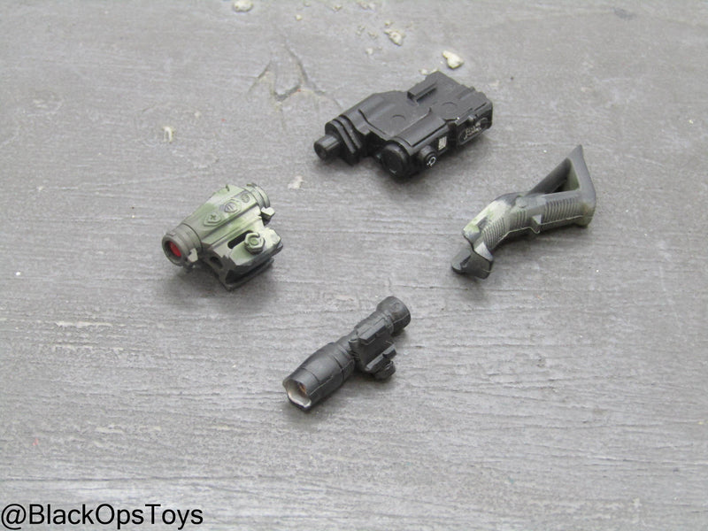 Load image into Gallery viewer, SOBR - Version S - Red Dot Sight, PEQ, Foregrip, &amp; Tac Light Set
