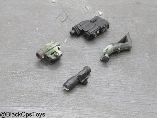 SOBR - Version S - Red Dot Sight, PEQ, Foregrip, & Tac Light Set