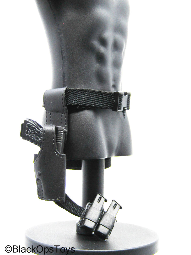 Load image into Gallery viewer, Black Pistol w/Drop Leg Holster &amp; Mag Set

