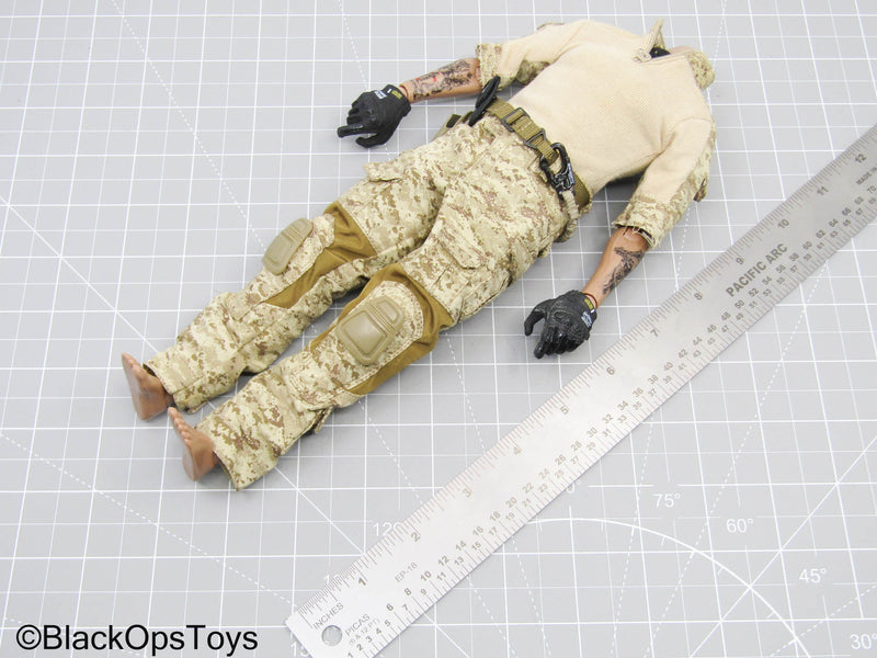 Load image into Gallery viewer, Male Tattoo Full AOR1 Dressed Body w/Gear Set (DAM Toys)
