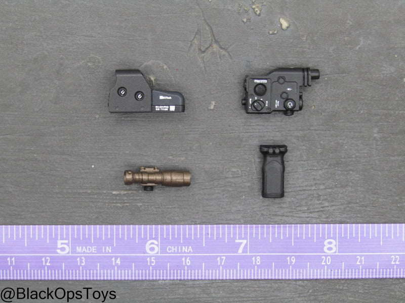 Load image into Gallery viewer, SOBR - Version R - Red Dot Sight, PEQ, Foregrip, &amp; Tac Light Set
