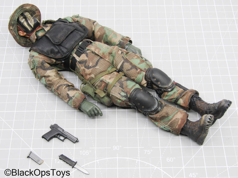 Load image into Gallery viewer, Male Full Woodland Camo Dressed Body w/Headsculpt &amp; Gear Set
