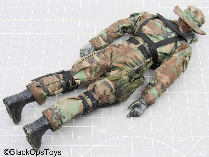 Load image into Gallery viewer, Male Full Woodland Camo Dressed Body w/Headsculpt &amp; Gear Set
