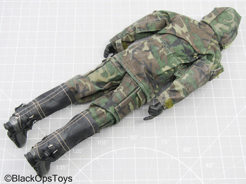 Load image into Gallery viewer, Male Full Multicam Camo Dressed Body w/Headsculpt (Hot Toys)
