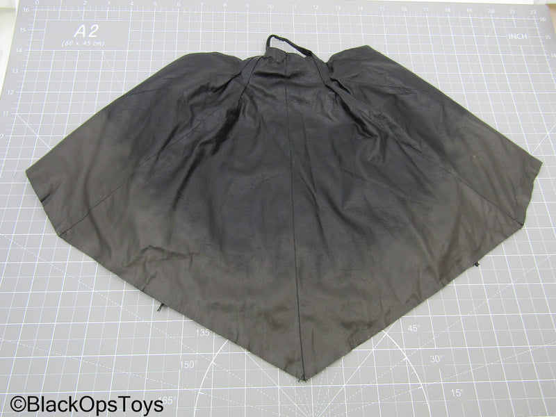 Load image into Gallery viewer, Custom Batman Leather-Like Cape (Hot Toys)
