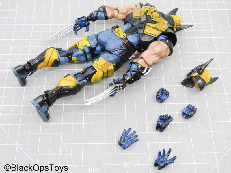 Load image into Gallery viewer, Other Scale Wolverine Figure w/Extra Headsculpt &amp; Hands
