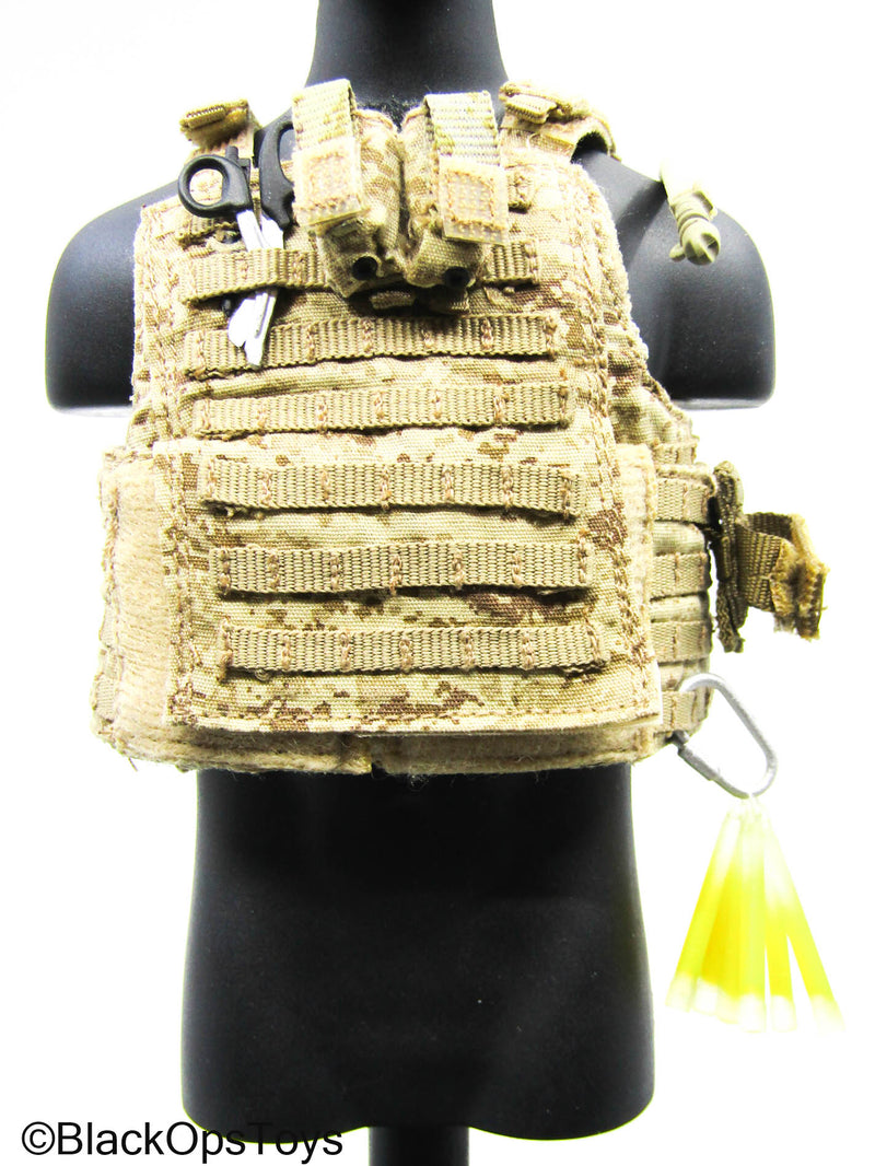 Load image into Gallery viewer, AOR1 H&amp;K MP7 w/Attachments, Chest Rig, &amp; Plate Carrier (DAM Toys)
