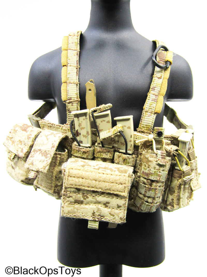 Load image into Gallery viewer, AOR1 H&amp;K MP7 w/Attachments, Chest Rig, &amp; Plate Carrier (DAM Toys)
