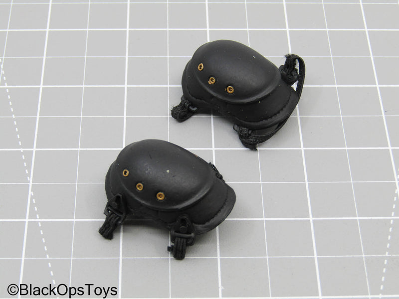 Load image into Gallery viewer, Black Knee Pads (Dragon)
