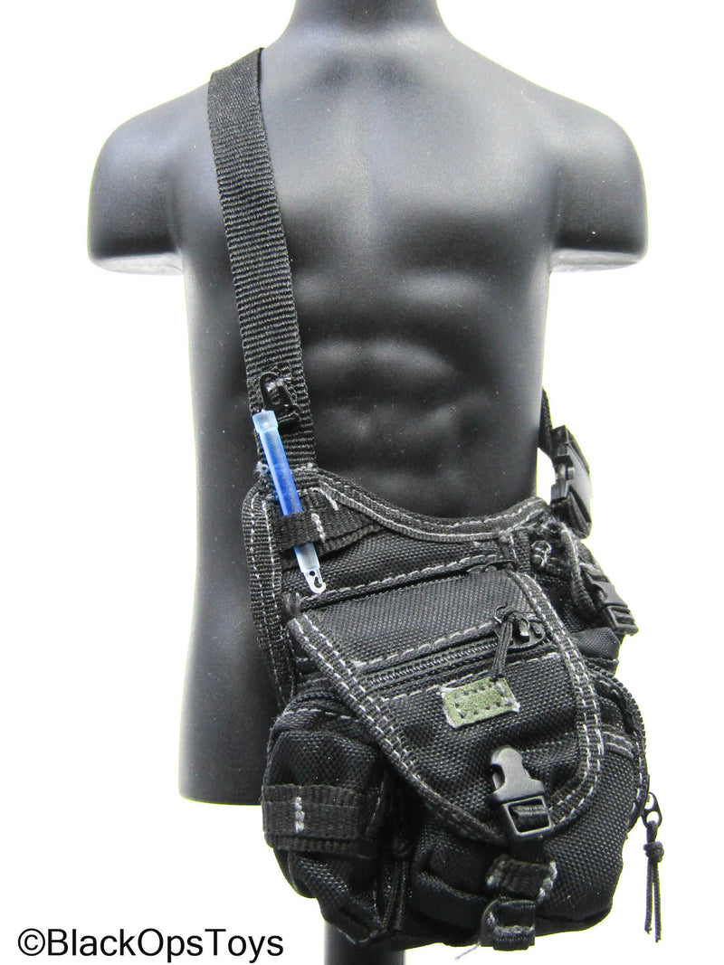 Load image into Gallery viewer, Black Maxpedition Gearslingers w/Blue Light Stick (Playhouse)
