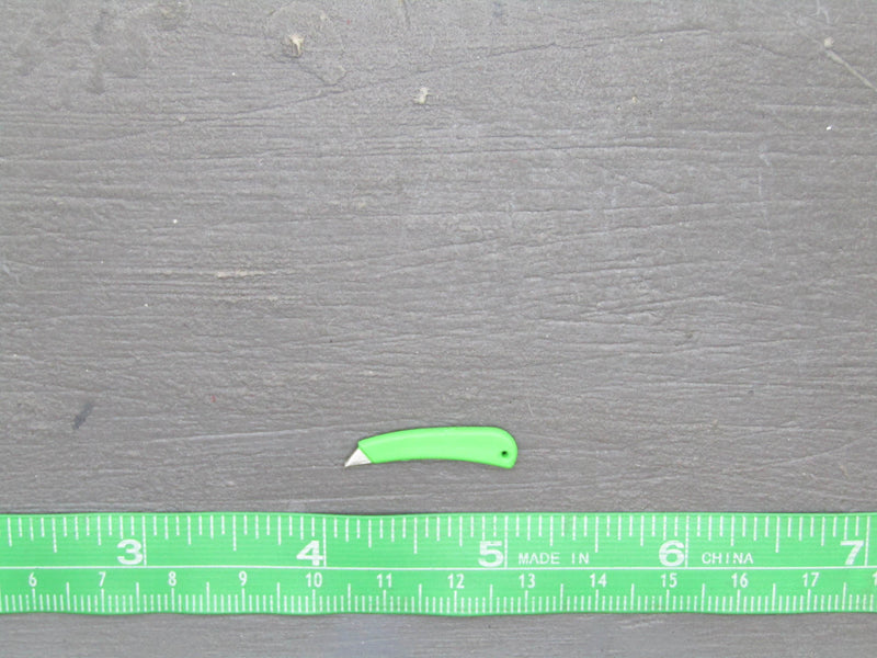 Load image into Gallery viewer, Gustavo Fring - Green Box Cutter
