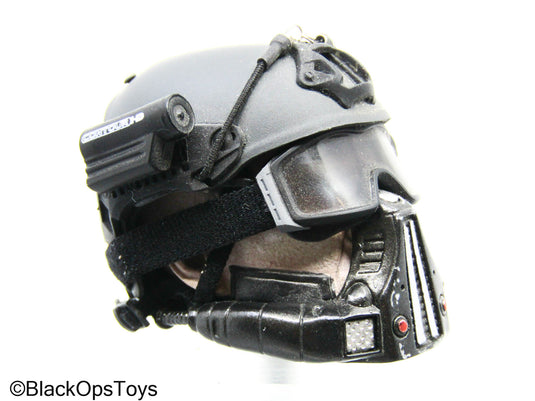 Male Headsculpt w/Black Helmet, Accessoires, & Sci-Fi Mouthpiece