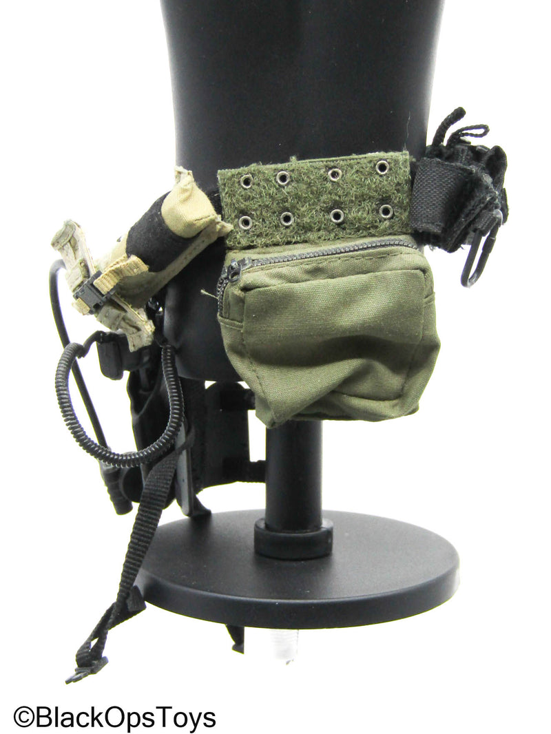 Load image into Gallery viewer, Black M1911 Pistol w/Left Handed Drop Leg Holster &amp; Belt Set
