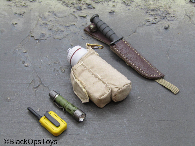 Load image into Gallery viewer, The Division 2 - Brian Johnson - Knife w/Water Bottle &amp; Gear Set
