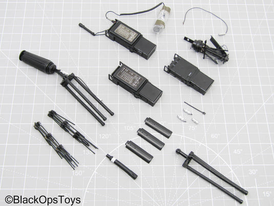 Radio w/Accessories Lot (READ DESC)
