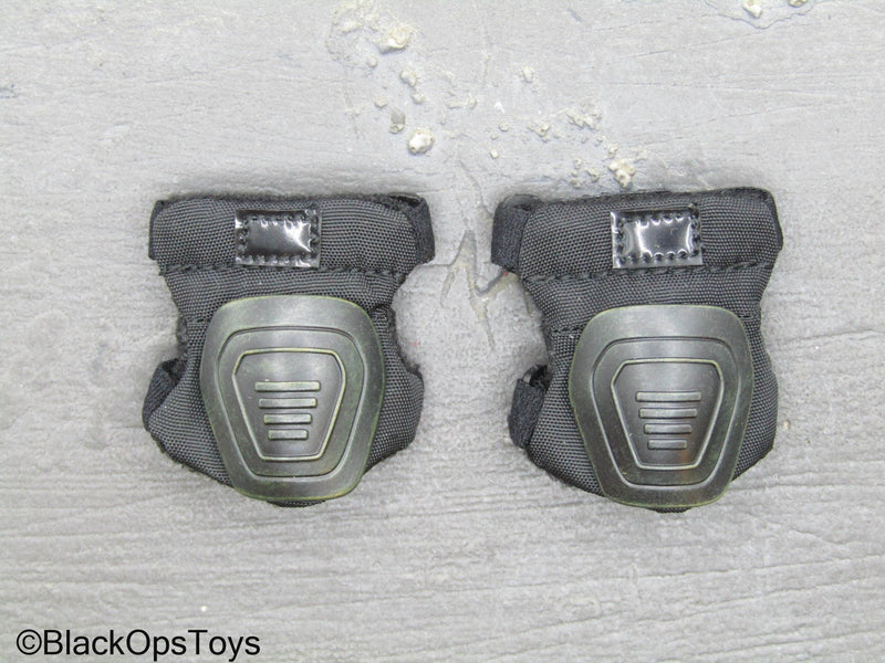 Load image into Gallery viewer, The Division 2 - Brian Johnson - Knee Pads
