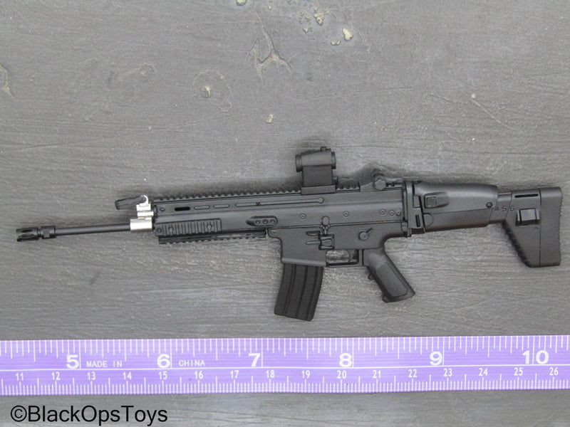 Doomsday Guardian - Scar-L Rifle w/Folding Stock – BlackOpsToys