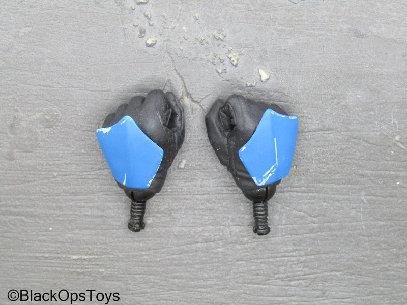Load image into Gallery viewer, Custom - Star Wars Clone Wars Blue Armored Gloved Hand Set
