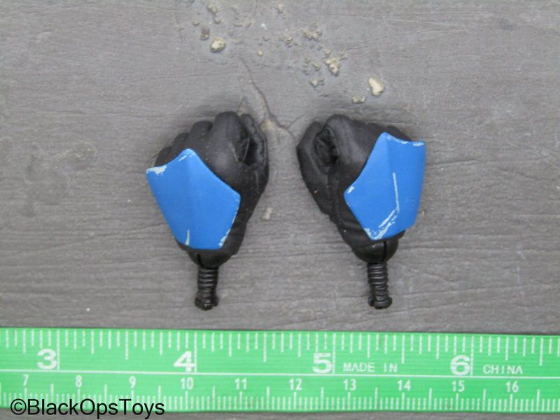 Load image into Gallery viewer, Custom - Star Wars Clone Wars Blue Armored Gloved Hand Set

