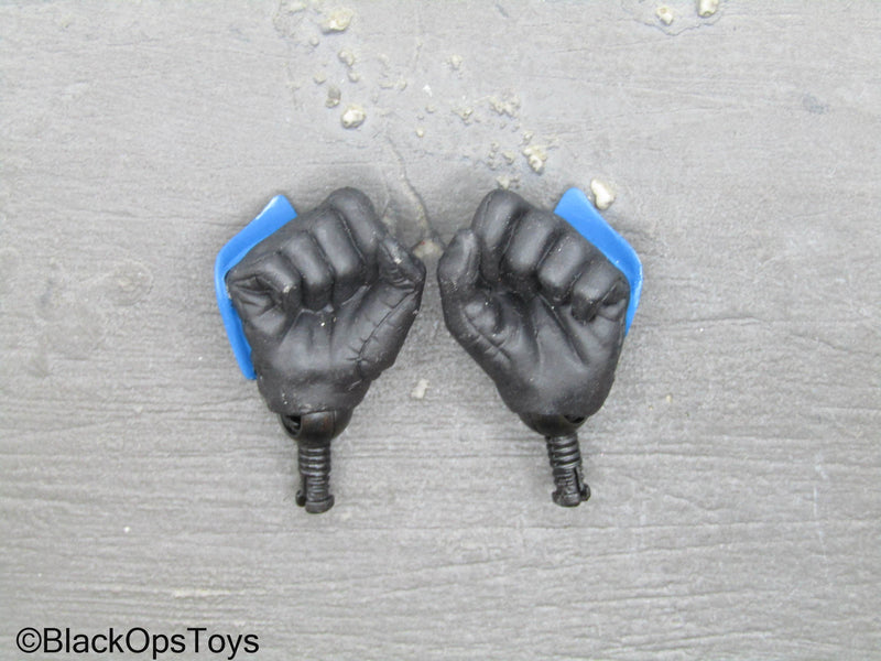Load image into Gallery viewer, Custom - Star Wars Clone Wars Blue Armored Gloved Hand Set
