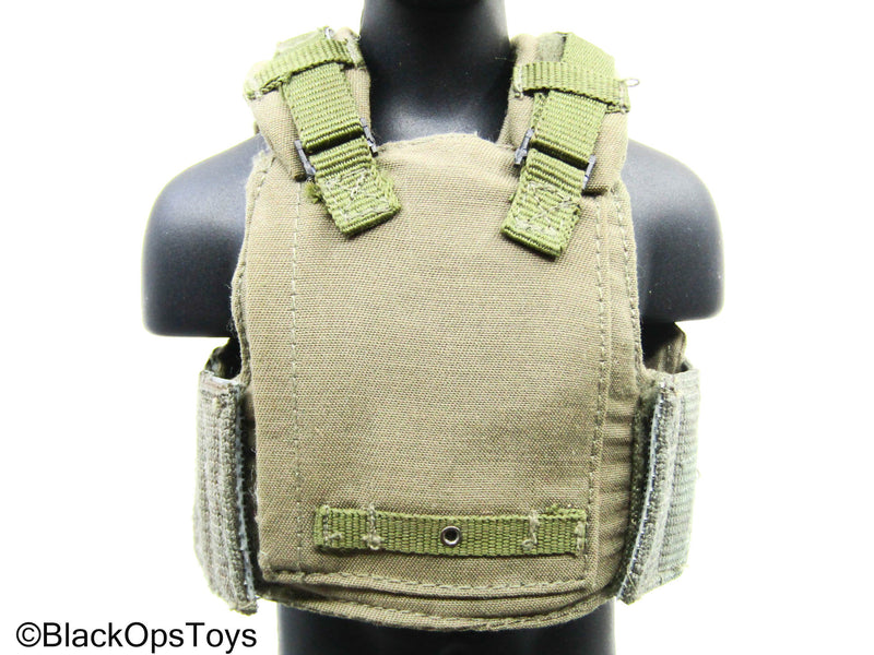 Load image into Gallery viewer, Olive Green Plate Carrier Vest (Hot Toys)
