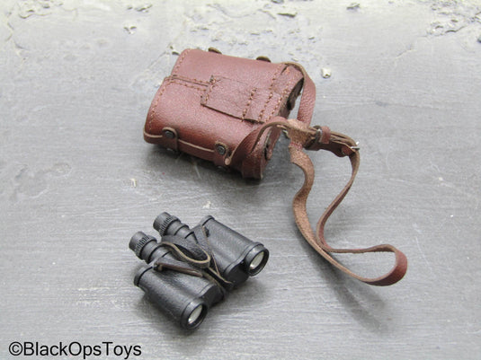 Vietnam US Army LRRP - Binoculars w/Brown Leather Like Case