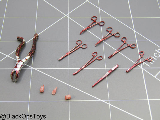 Spade 8 Archibald - Bloody Utensils w/Pulled Teeth