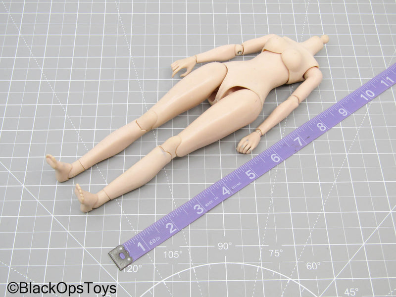 Load image into Gallery viewer, Female Base Wide Hips Body
