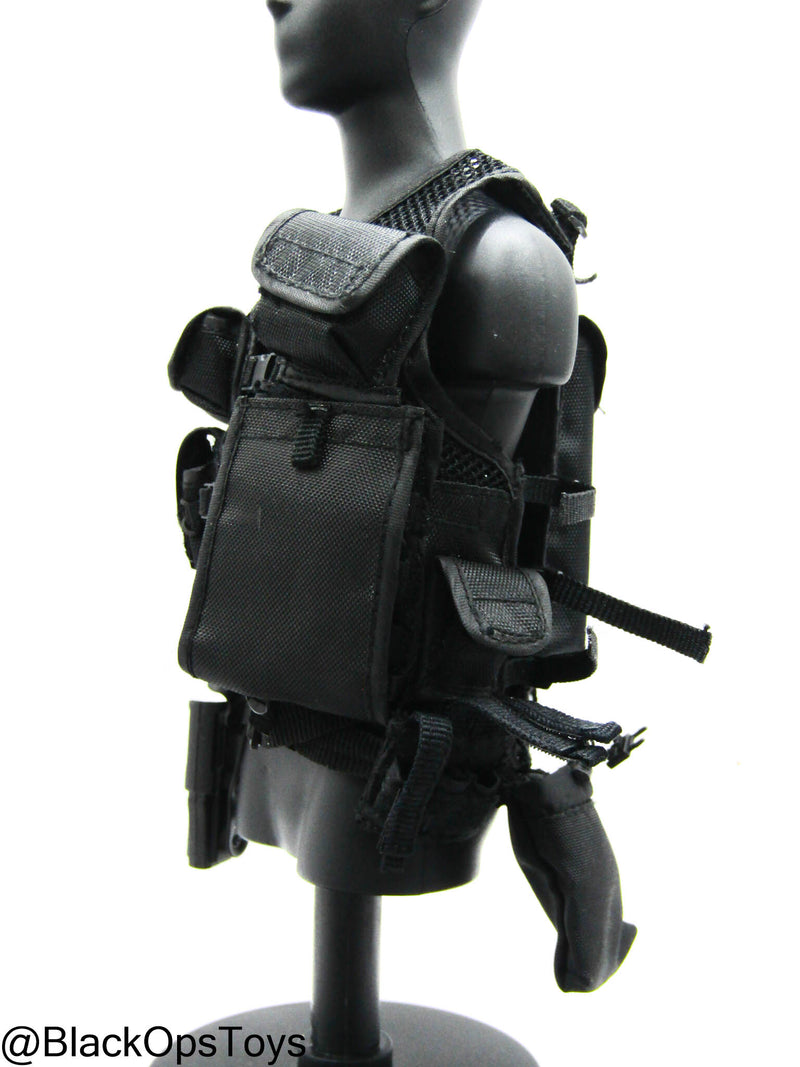 Load image into Gallery viewer, Black Survival Vest w/Pouches
