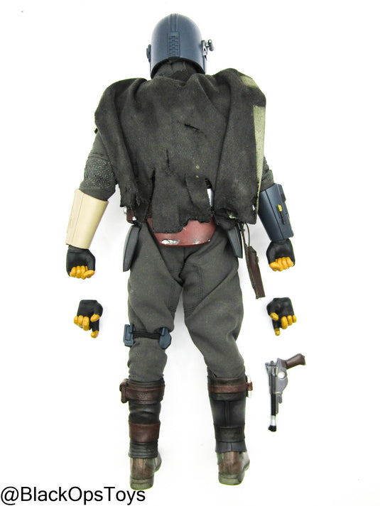 Star Wars - Custom Mandalorian Dressed Body (Hot Toys)