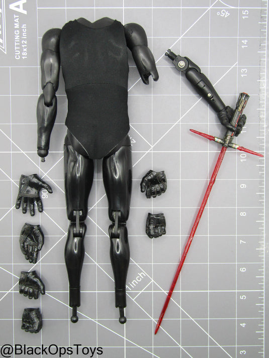 Star Wars - Kylo Ren - Male Base Body w/Lightsaber (Hot Toys)
