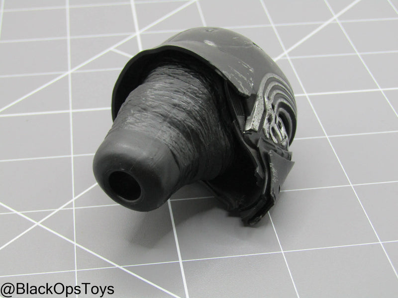 Load image into Gallery viewer, Star Wars - Kylo Ren - Helmeted Headsculpt (Hot Toys)

