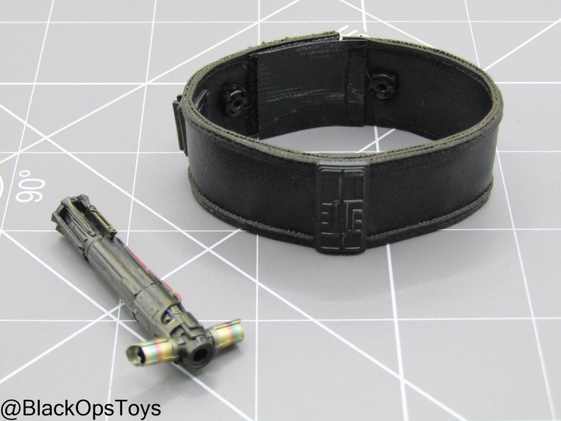 Load image into Gallery viewer, Star Wars - Kylo Ren - Black Combat Belt w/Lightsaber Hilt (Hot Toys)
