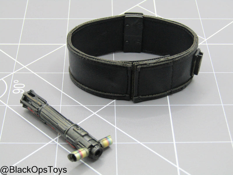 Load image into Gallery viewer, Star Wars - Kylo Ren - Black Combat Belt w/Lightsaber Hilt (Hot Toys)
