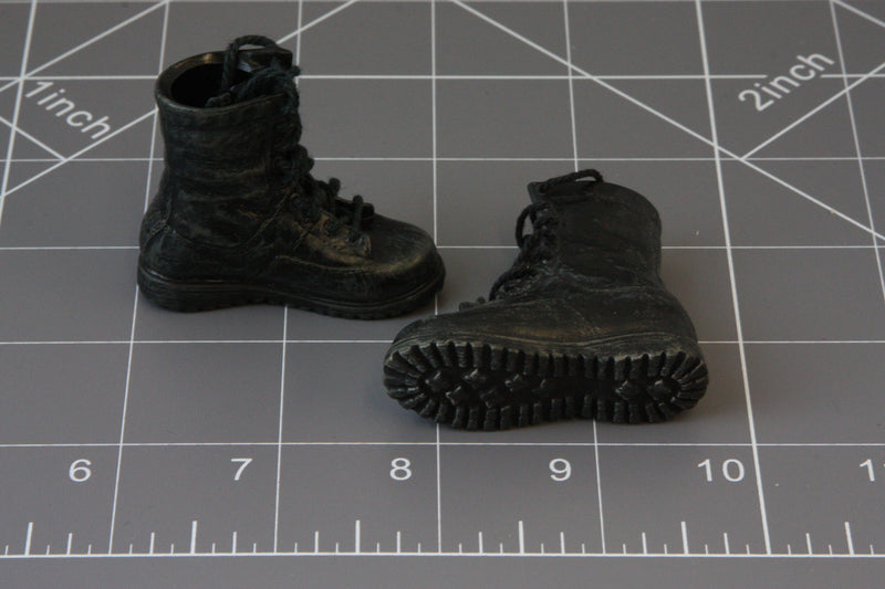 Load image into Gallery viewer, BAM 1/6 Hot Toys Black Hiking Boots (Foot Type)

