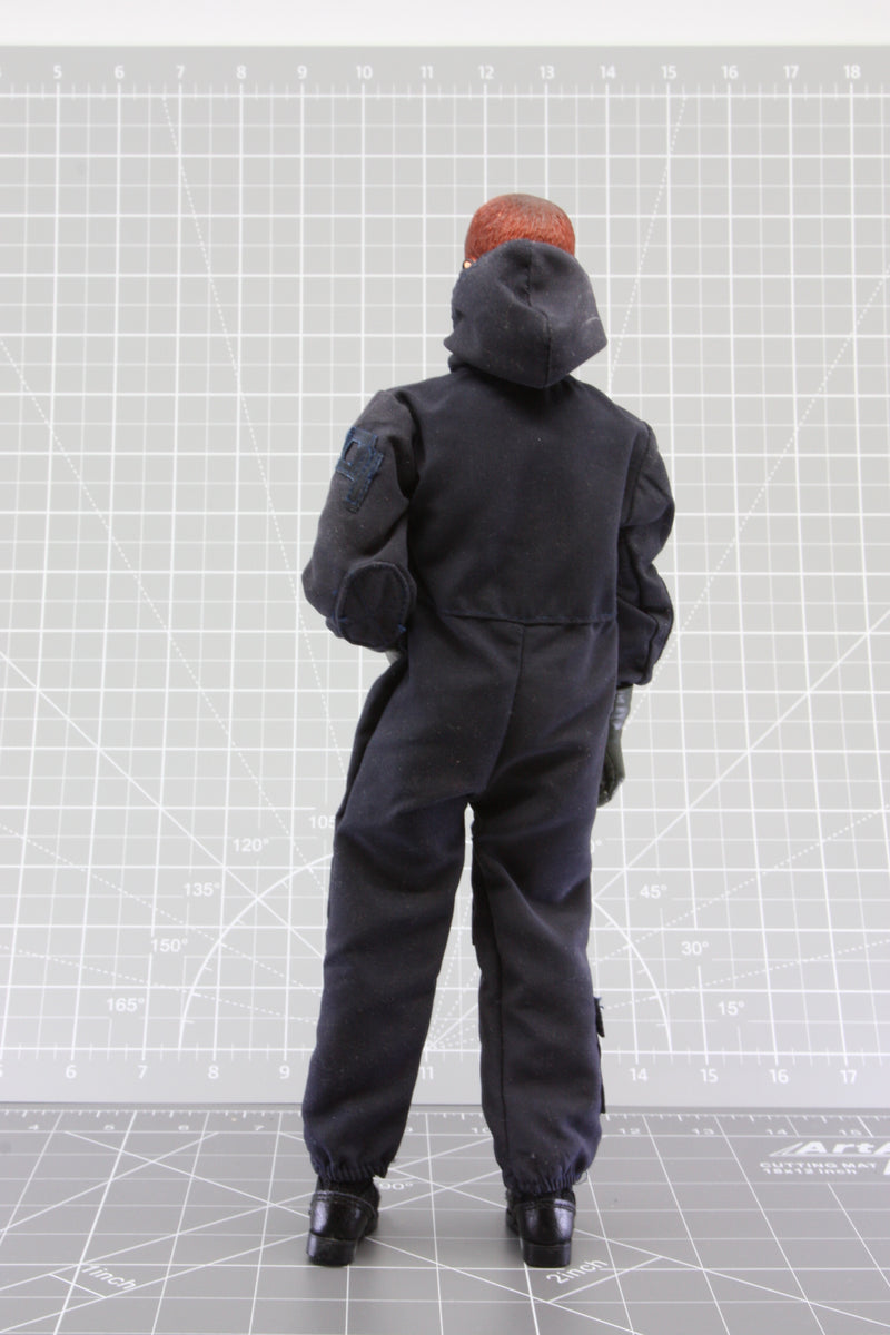 Load image into Gallery viewer, BAM Body 1/6 Used Base Figure In Black Clothing
