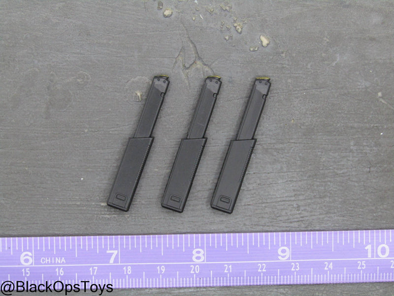 Load image into Gallery viewer, Compact Weapon Series 2 - Black Extended SMG Magazines (x3)
