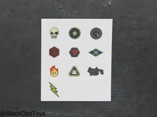 Compact Weapon Series 2 - Black Weapon Case w/Sticker Set